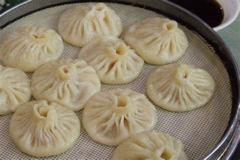  Kaifeng Dijiao De Baozi - En Smaskig Satsning på Friterad Ugnsgodhet och Kryddiga Fyllningar!